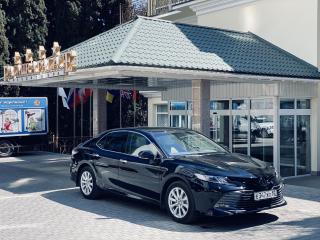 Toyota Camry 2021 года