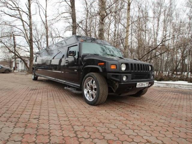 Лимузин HUMMER H2 2003г. 25-местный