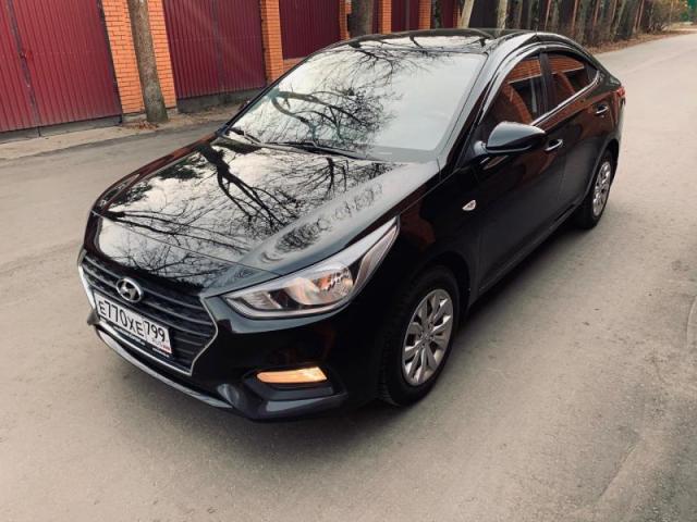 Автомобиль HYUNDAI Solaris 2017г. 5-местный
