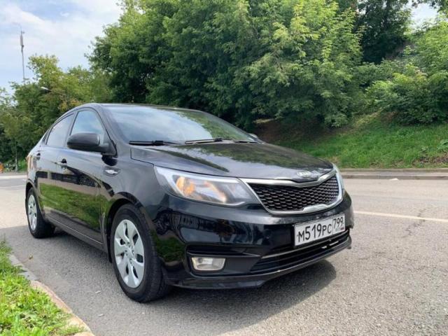 Автомобиль KIA Rio 2017г. 5-местный