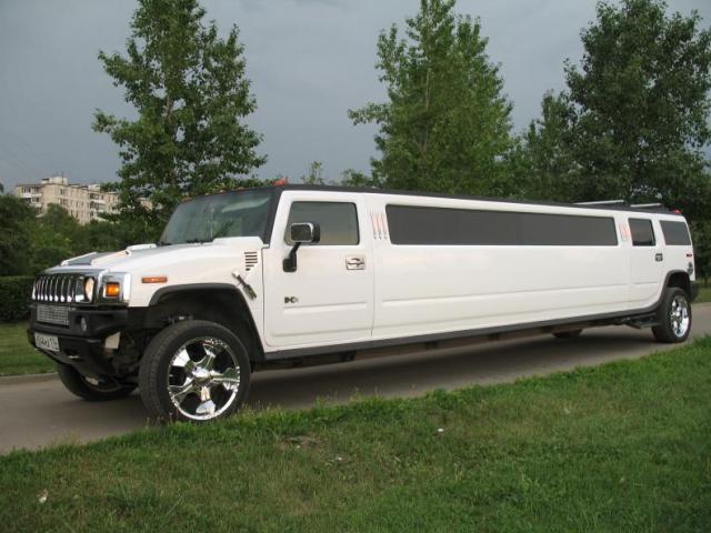 Лимузин HUMMER H2 2004г. 20-местный