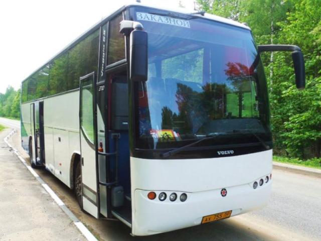 Автобус VOLVO B12 MARCO POLO 2001г. 50-местный