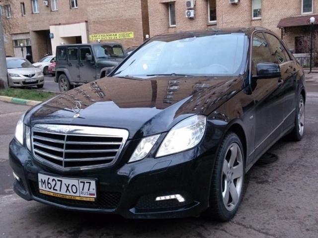 Автомобиль MERCEDES-BENZ E - 212 2009г. 3-местный