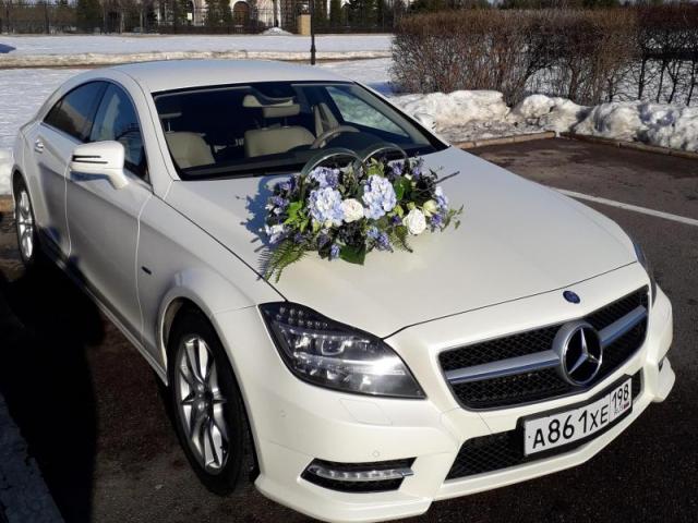 Автомобиль MERCEDES-BENZ CLS class 2011г. 3-местный