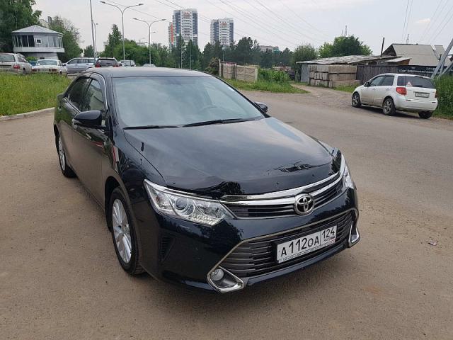 Toyota Camry (Черная)