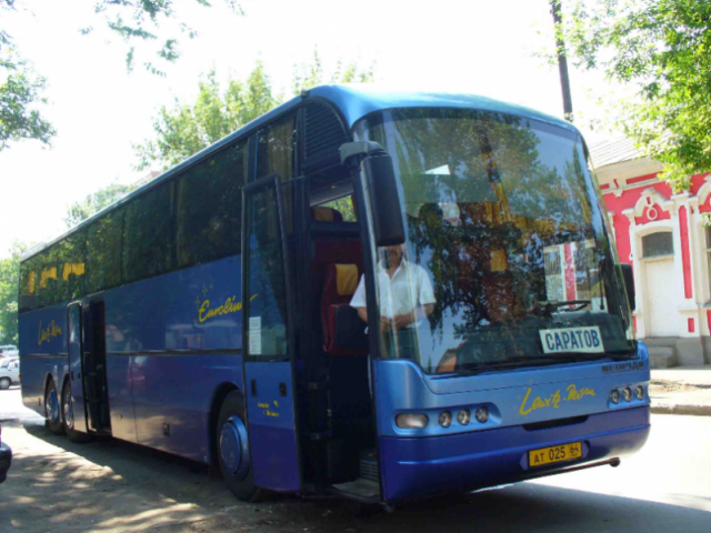 Автобус NEOPLAN 2000г. 57-местный