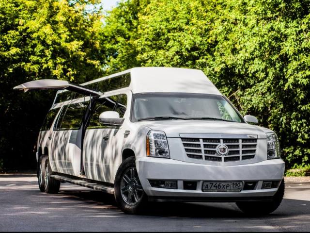 Лимузин CADILLAC Escalade 2006г. 25-местный