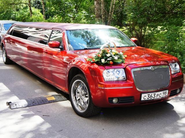 Chrysler 300C CANDY RED С 363 РС     8 мест