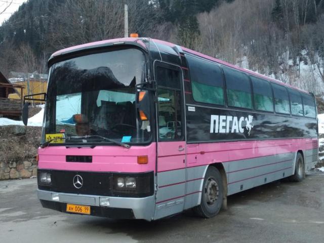 Автобус MERCEDES-BENZ 1990г. 51-местный