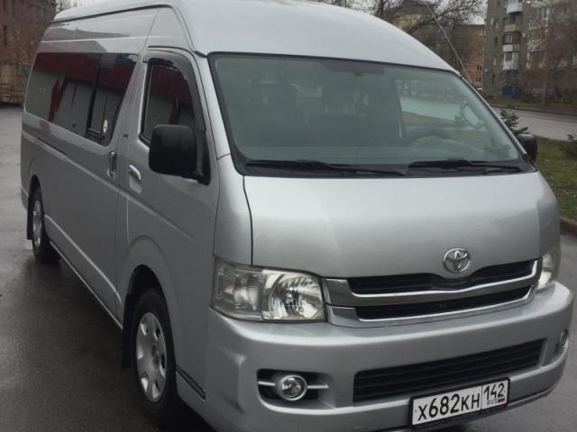Микроавтобус TOYOTA HIACE 2008г. 8-местный