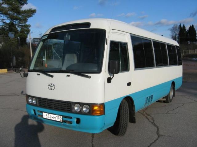 Автобус TOYOTA Coaster 2003г. 28-местный
