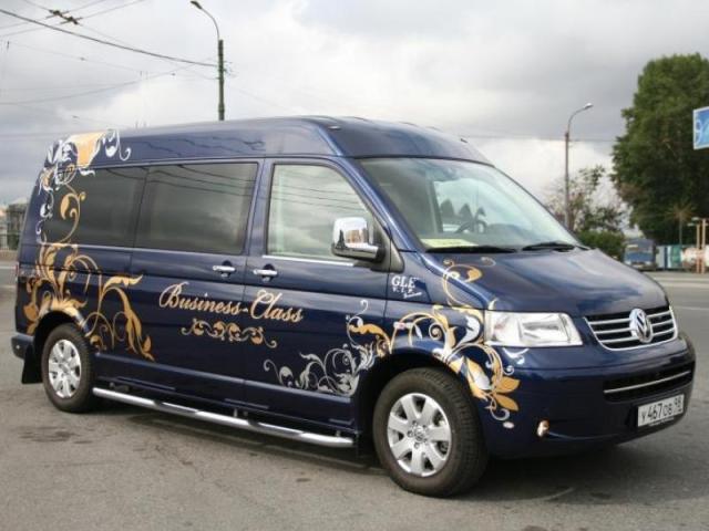 Микроавтобус VOLKSWAGEN Transporter 2008г. 8-местный